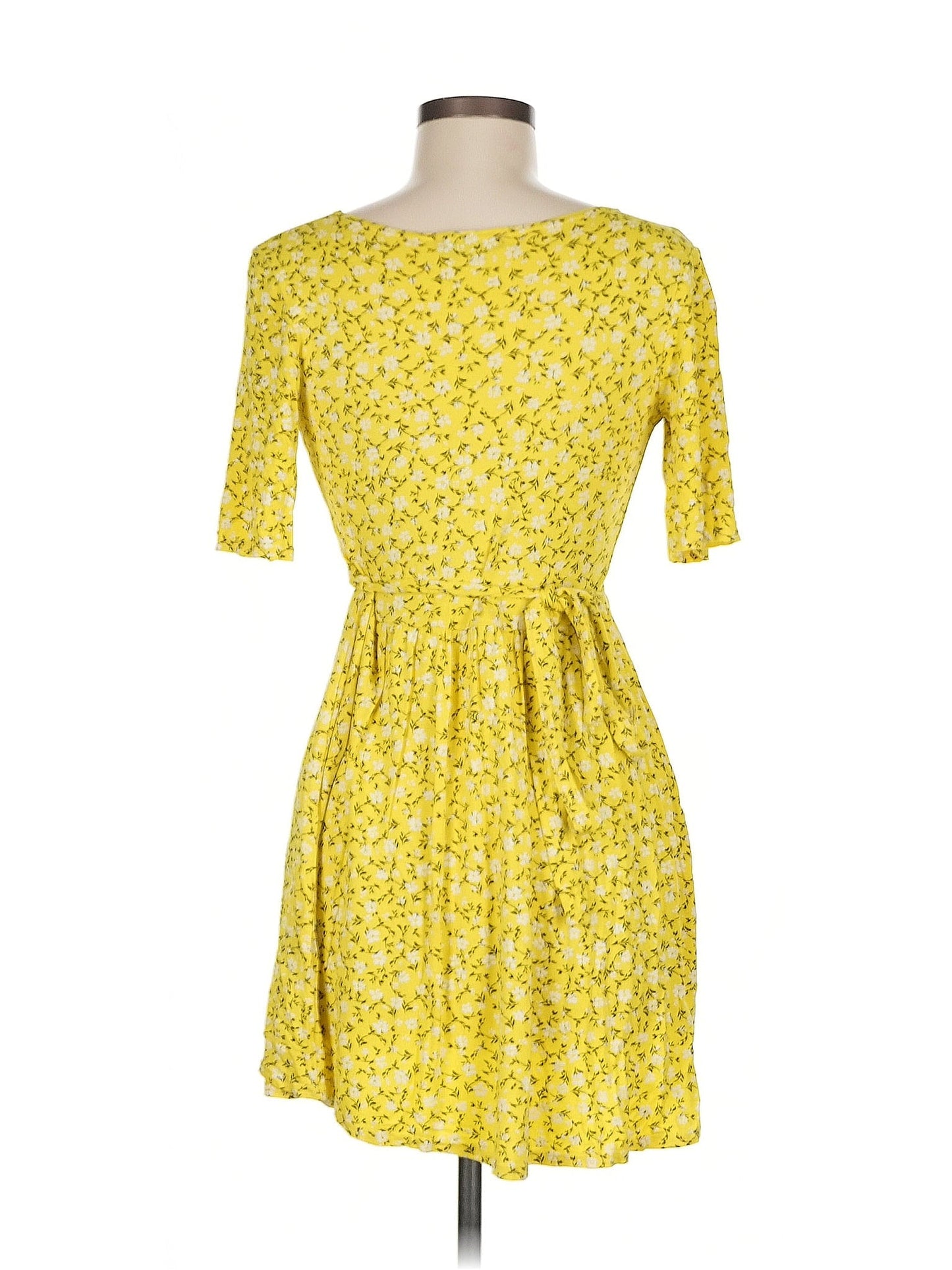 Pretty Little Thing Casual Dress