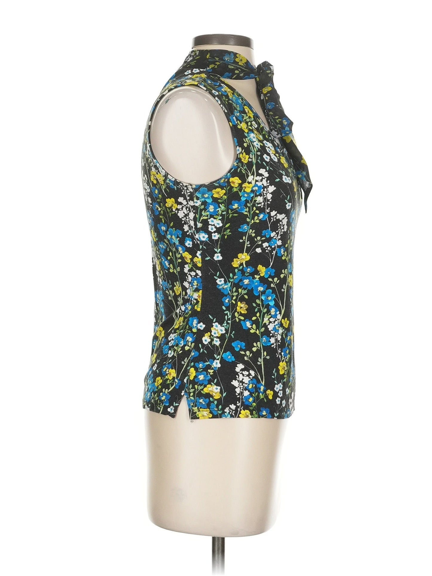 Sleeveless Blouse