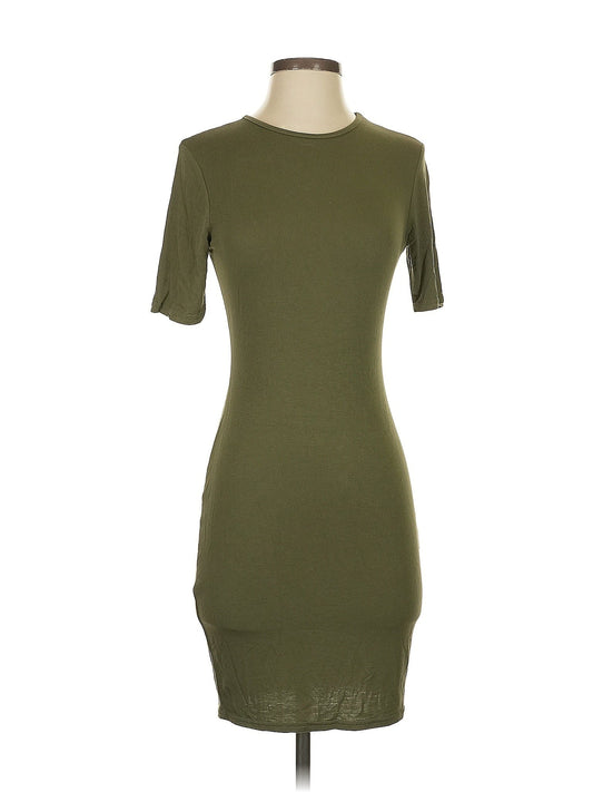 Pretty Little Thing Casual Dress